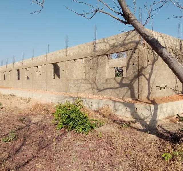 Boulghin-Boulghin_Mauer-1_800x600-pxl