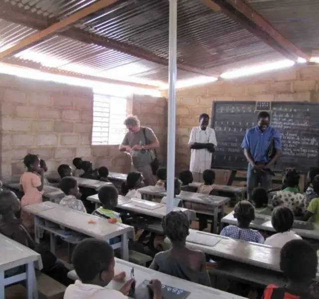 dapoya-Schulklasse-1