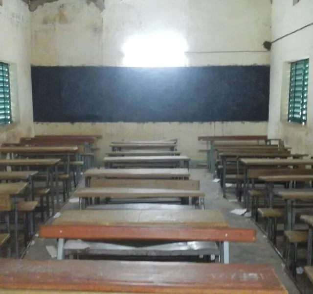 villy_Klassenzimmer-beleuchtet